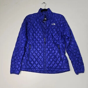 The North Face Women's quilted Pattern jacket Purple sz Midium